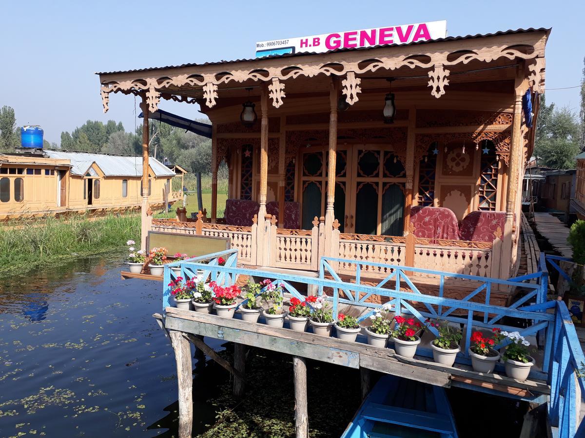 Heritage Geneva House Boat Сринагар Экстерьер фото